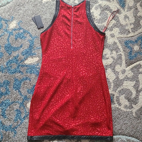 Dress - Picture 2 of 2